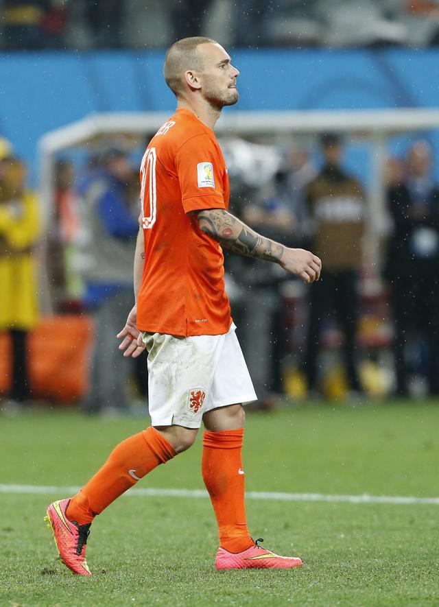 包含荷兰队实现逆转，成功晋级欧国联半决赛的词条