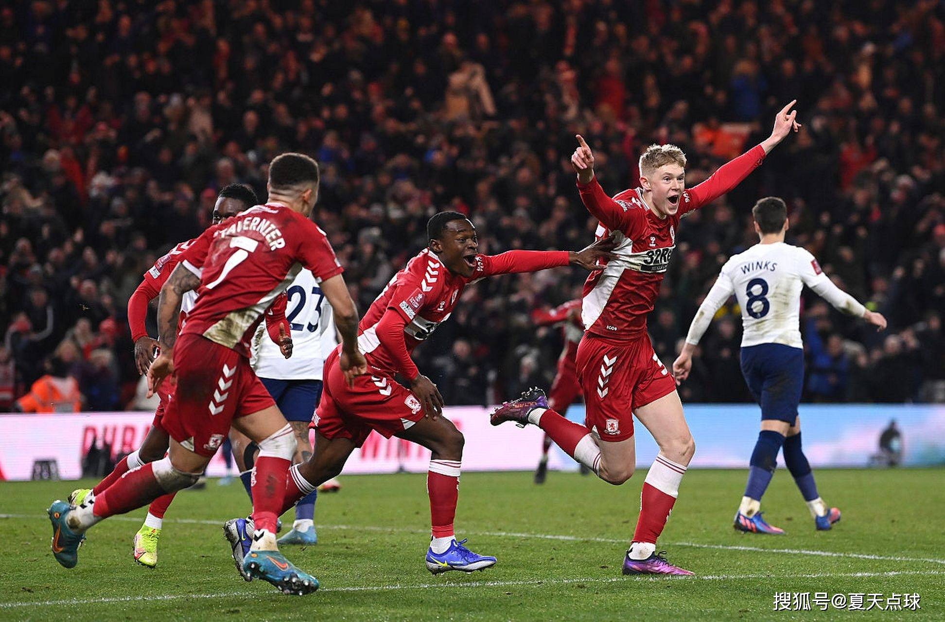 包含阿森纳门将表现出色！球队胜率攀升的词条