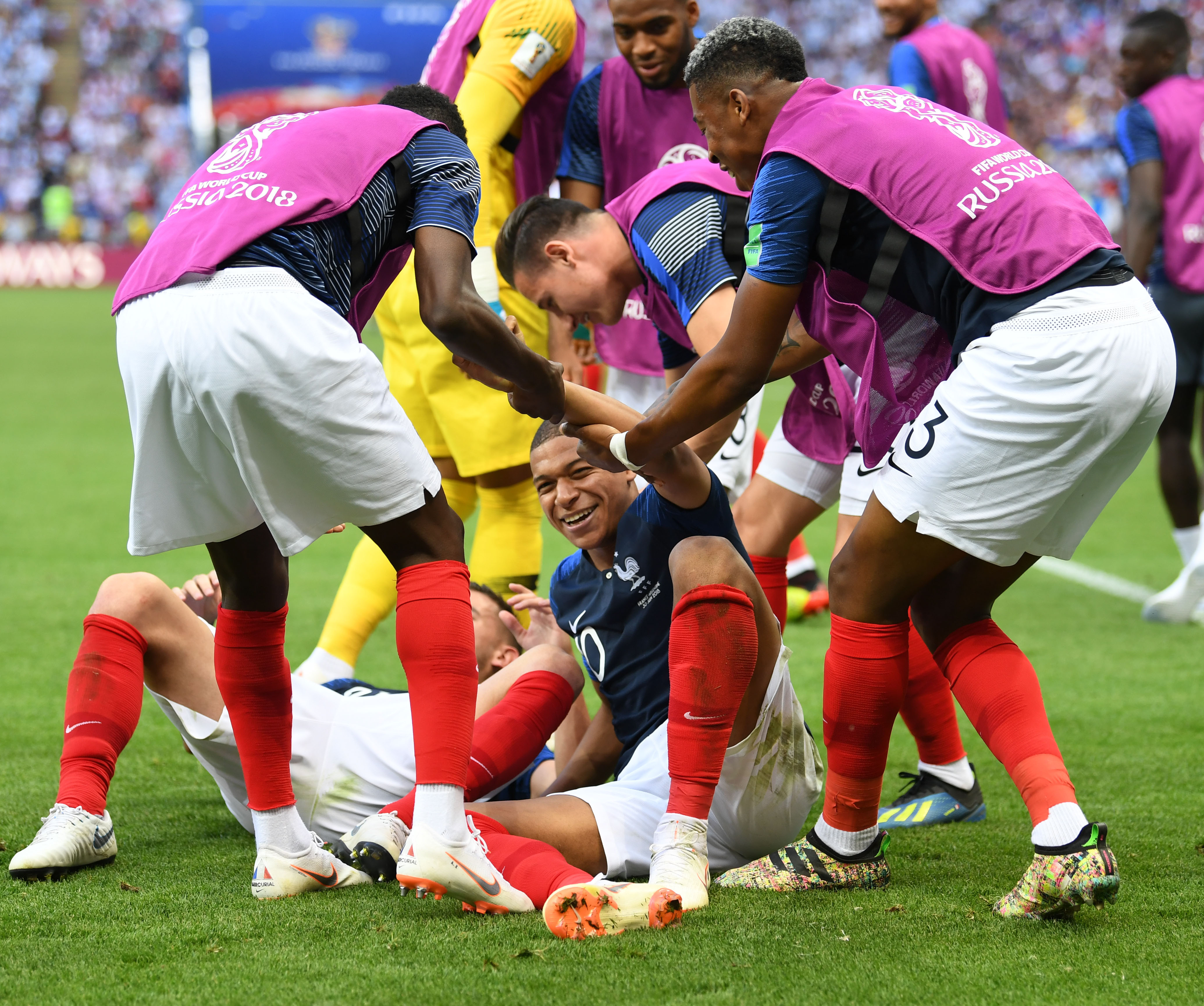 开云体育中国-法国足球队在比赛中取得优势