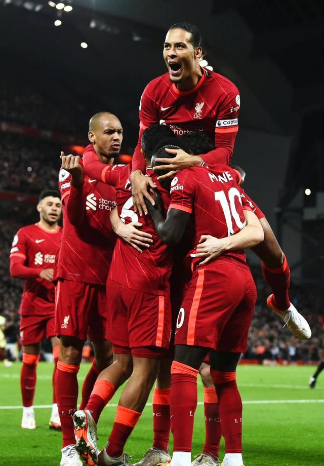 开云体育app-顶尖球队争夺荣誉，洲际俱乐部足球盛宴即将开启的简单介绍