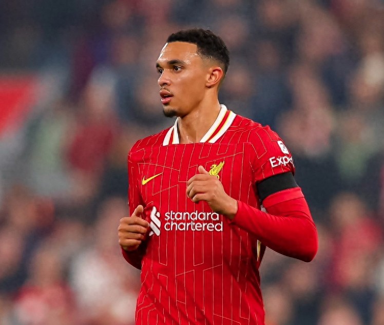 关于安菲尔德球场将举办重要比赛，活动备受期待的信息