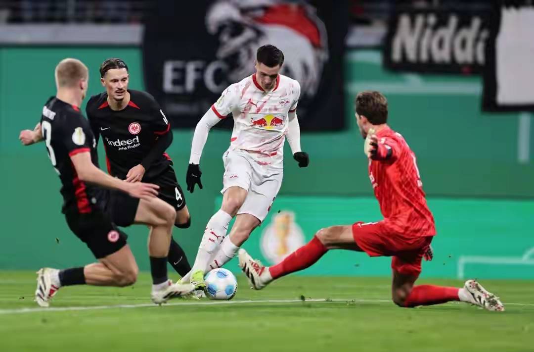 开云体育app-莱比锡红牛球员备战接下来对战沃尔夫斯堡的简单介绍