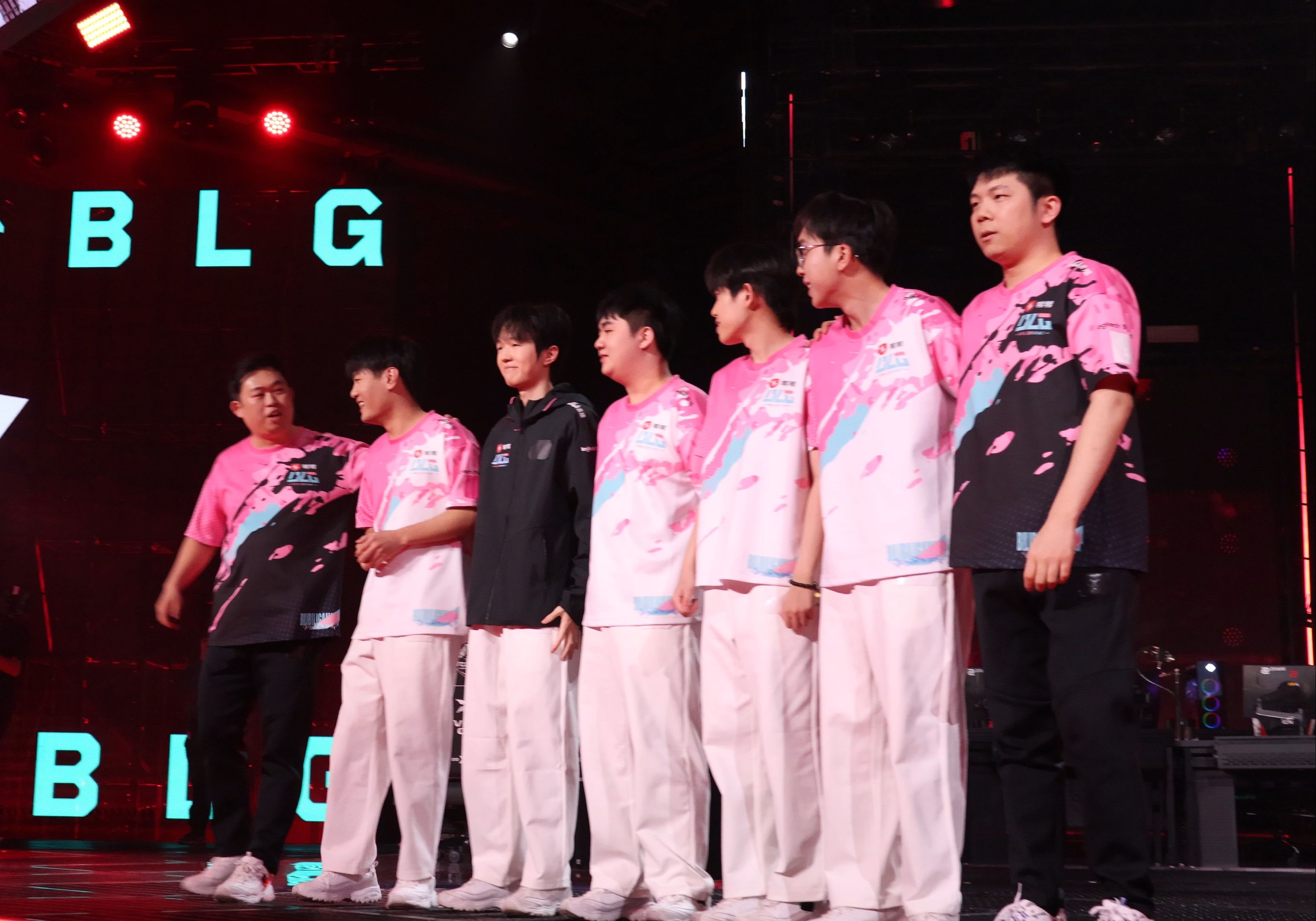 陆续展开的球队巅峰对决要看好！