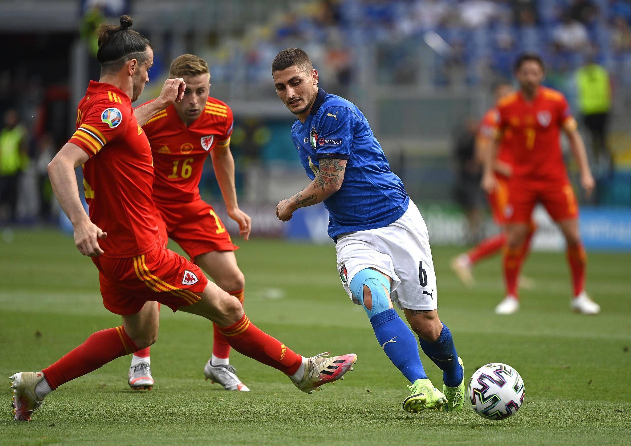 包含波兰客场负于匈牙利，欧预赛表现不尽如人意的词条