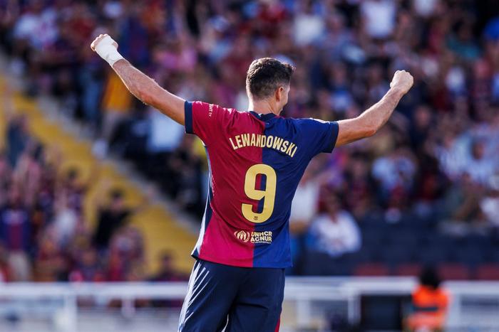 开云体育下载-波兰-战胜奥地利，莱万多夫斯基示好给球迷，心存感激的简单介绍