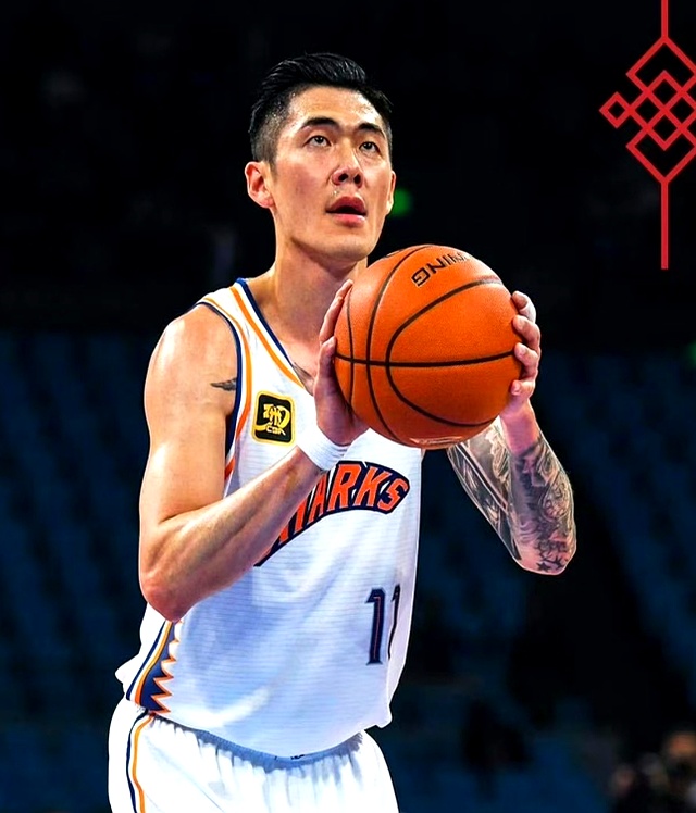 开云体育入口-沙尔克队迈向胜利，势不可挡的强者！的简单介绍