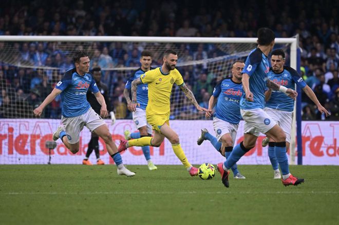 关于港足客场不敌建业,憾失胜利,战绩不状的信息 关于港足客场不敌建业,憾失胜利,战绩不状的信息