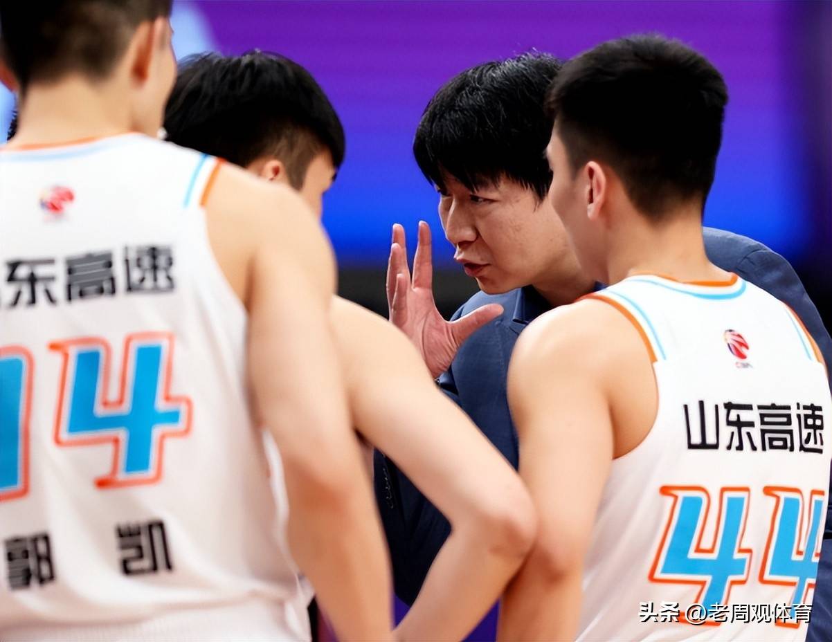 顶级篮球联赛再掀火热战役，球队实力差距逐步缩小的简单介绍