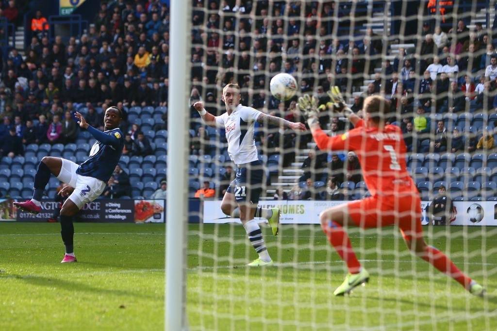 关于维冈连胜逆袭，斯旺西遭遇惨败连连的信息