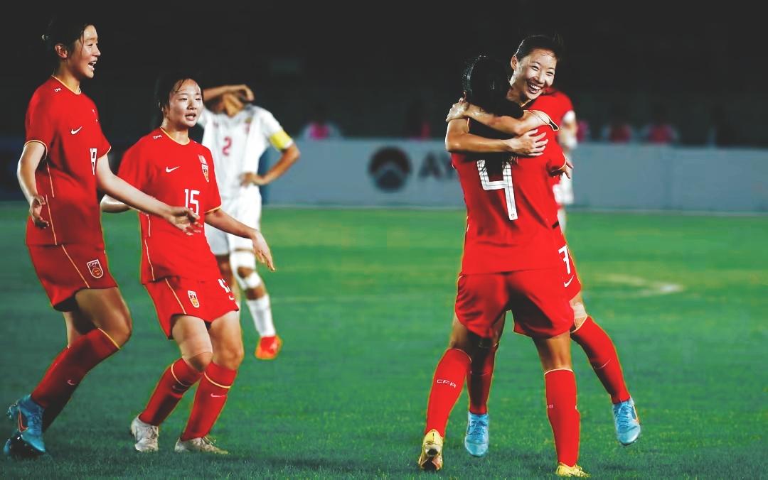 开云APP-关于中国女足队备战奥运，技术战术训练全面展开的信息