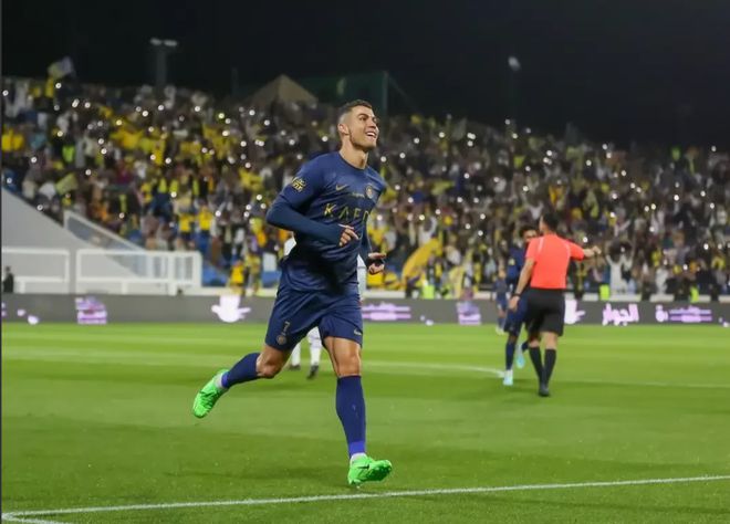 C罗攻入帽子戏法！尤文图斯大胜佛罗伦萨