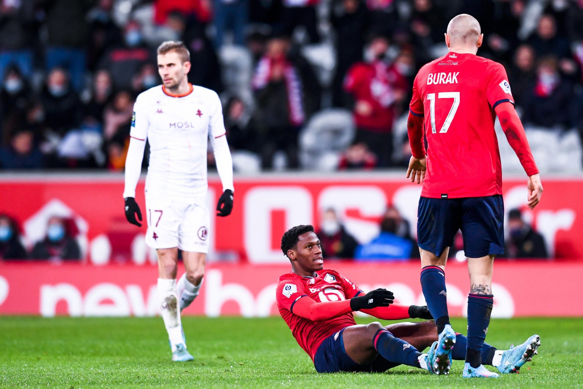 包含波尔多将对战梅斯，双方将在球场上拼尽全力的词条