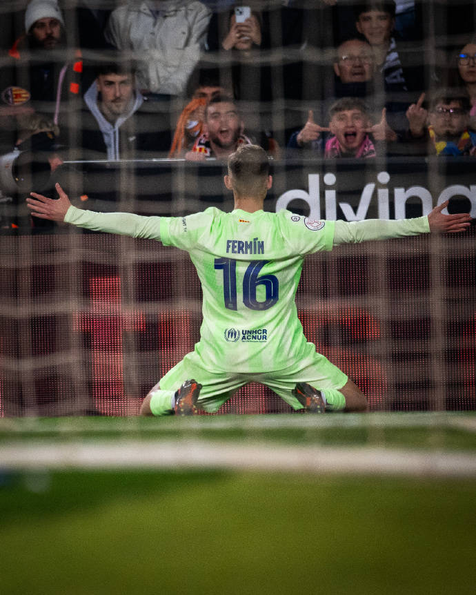 包含巴塞罗那在欧洲赛事中迎来胜利,晋级四强的词条 包含巴塞罗那在欧洲赛事中迎来胜利,晋级四强的词条