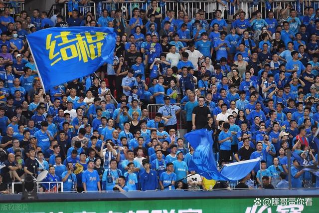 精彩瞬间成为球迷留念记忆的焦点的简单介绍