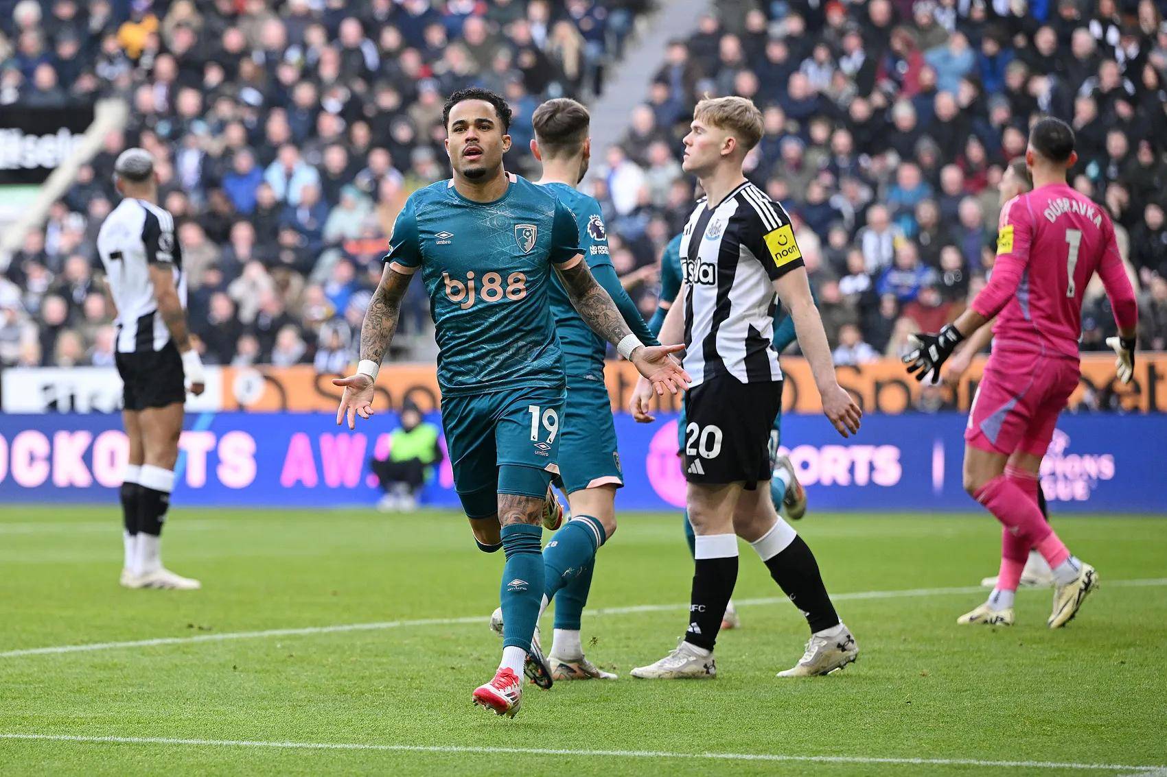 开云体育官网-英超劲旅逆袭，近期联赛状态回暖