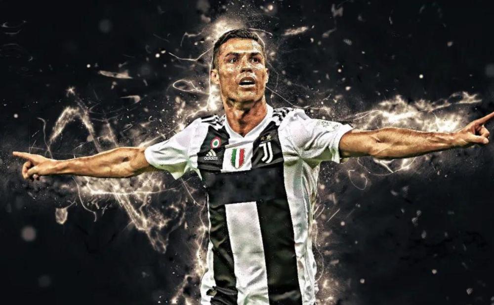 关于尤文图斯逆转克罗托内，保持领先优势的信息