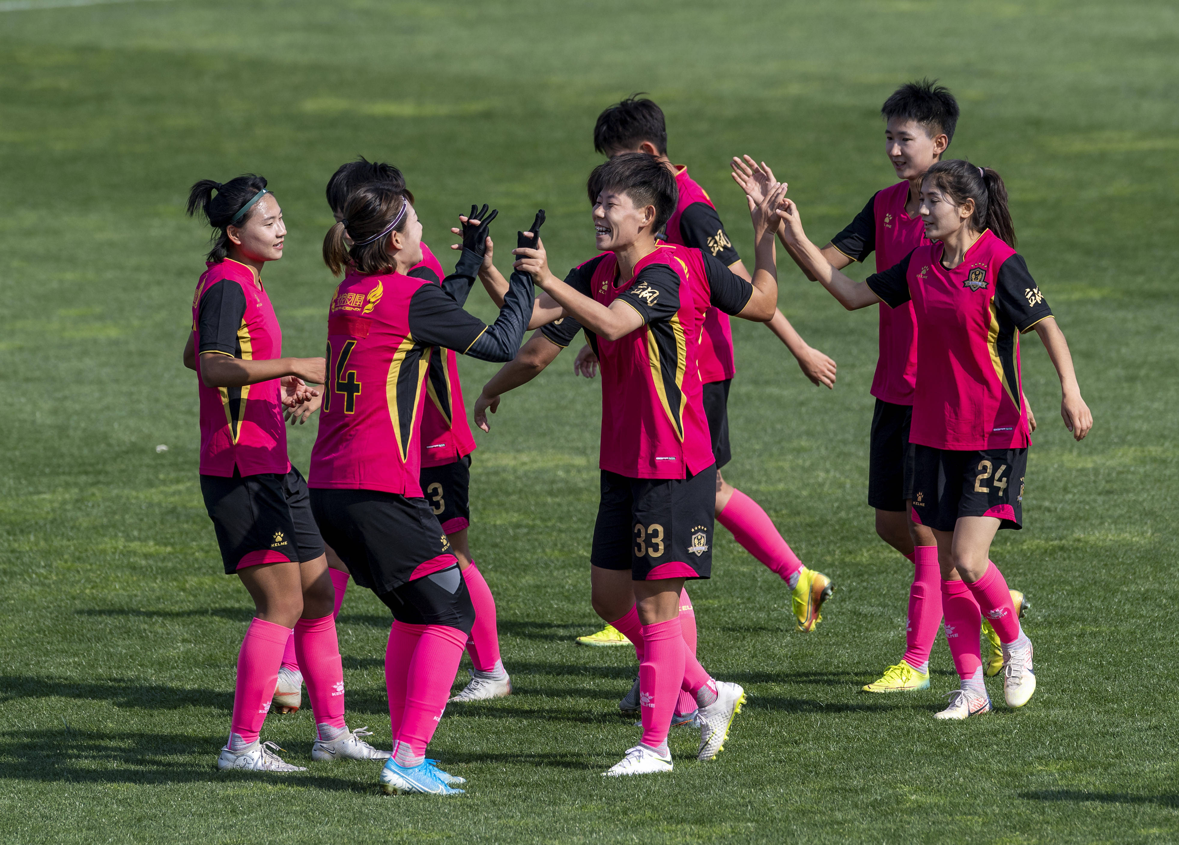 开云官网-立都运动员勇夺冠军，勇气可嘉的简单介绍