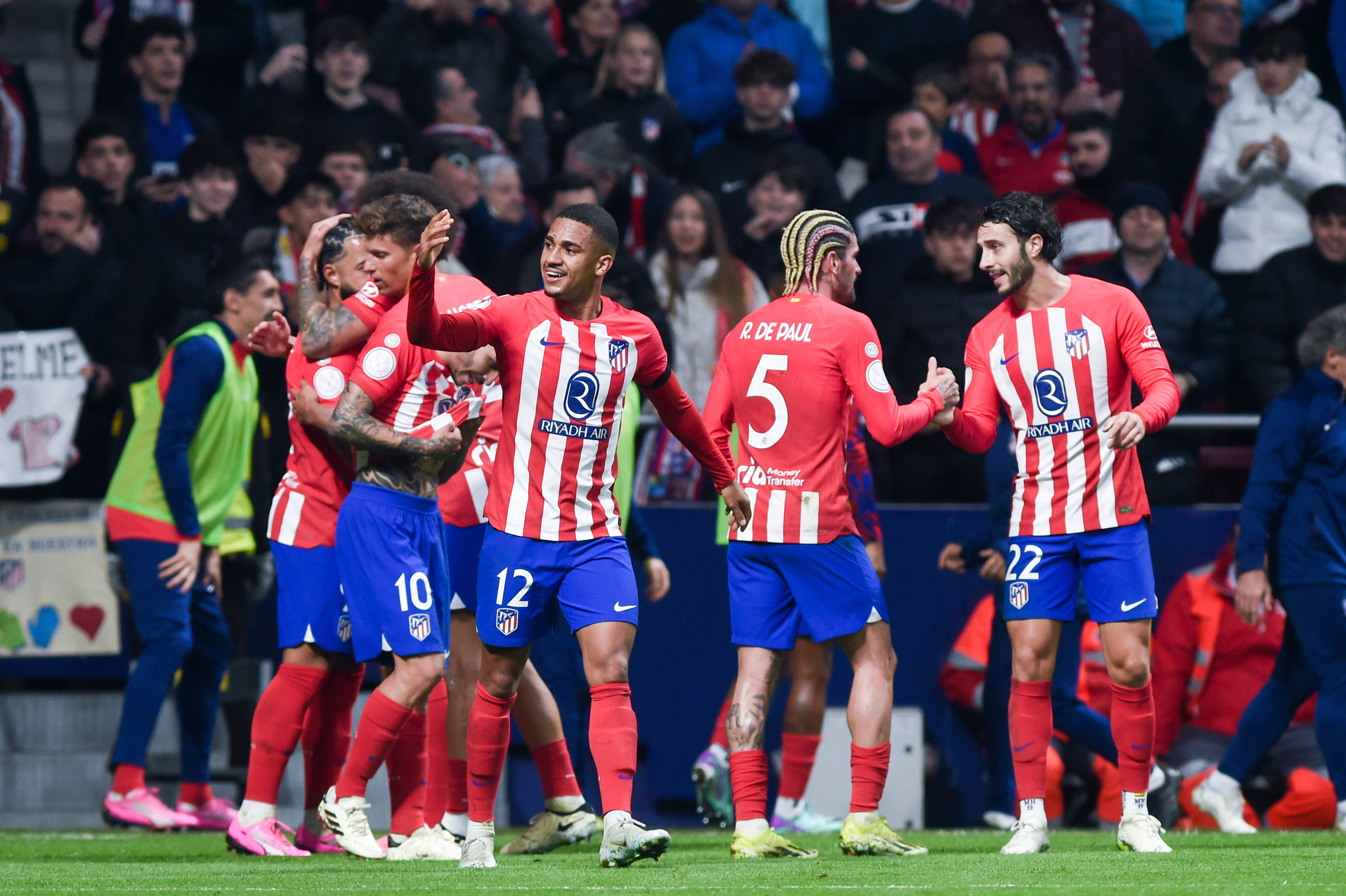 开云体育APP下载-阿利亚尔队在主场与对手激战