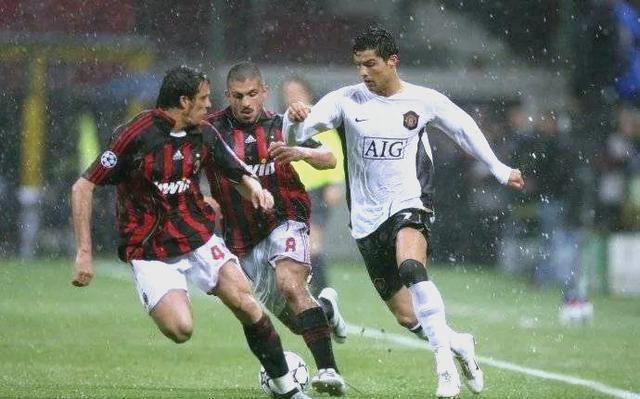 AC米兰取胜，锁定欧冠小组晋级