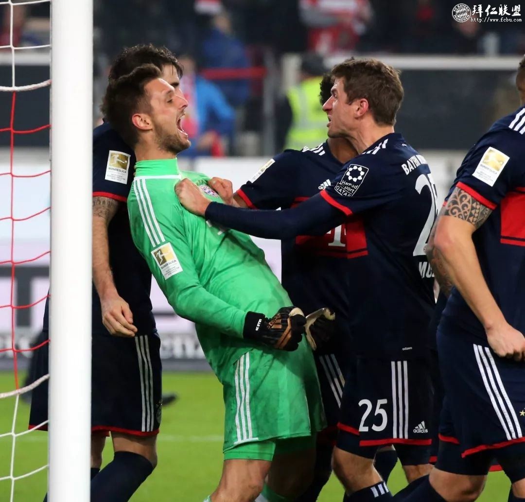 穆勒进球梅开二度，拜仁轻松晋级