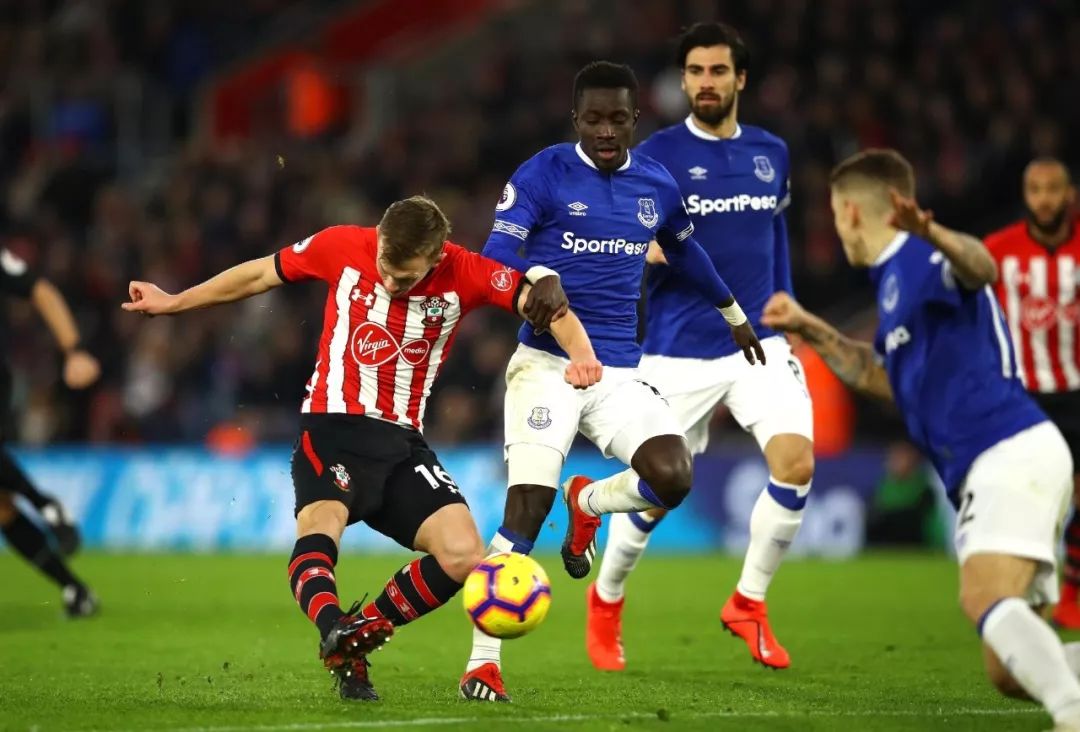 开云体育-门兴杜塞尔多夫入主马赛，新篇章开启的简单介绍