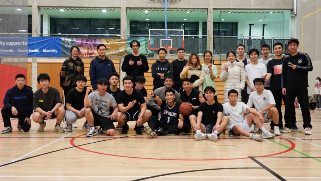 越南篮球友谊赛开球，各方球队力求夺冠历史时刻到来的简单介绍