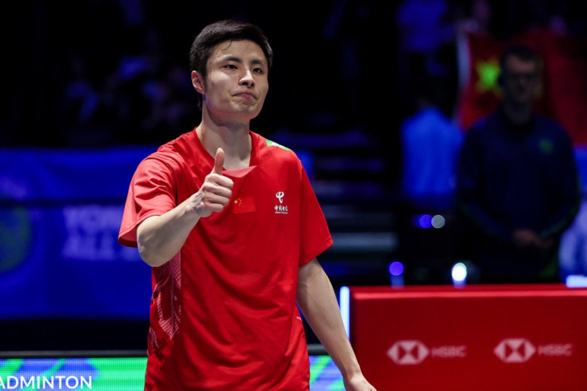 包含羽毛球赛事中国乒战胜对手成功伤退的词条