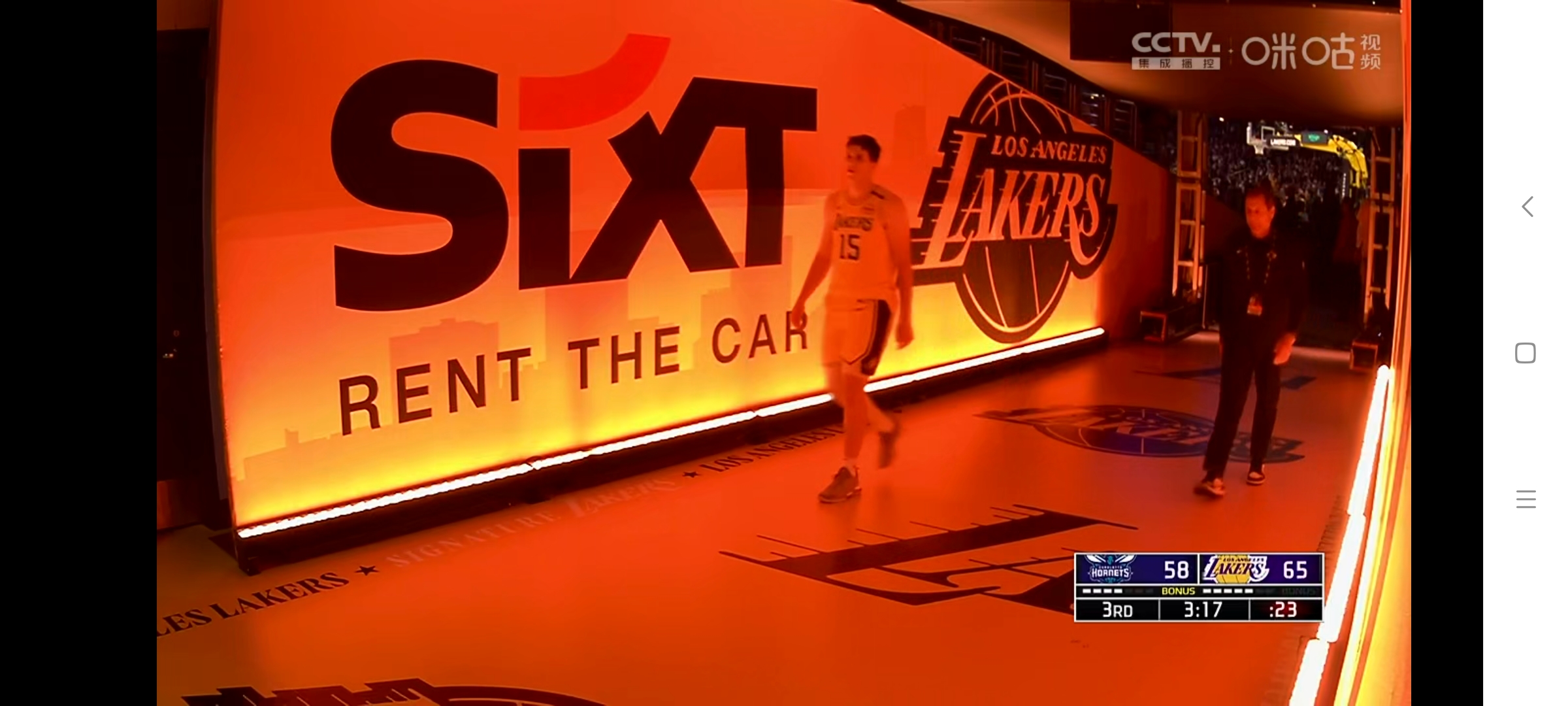 开云体育登录-湖人在巴黎续约引热议