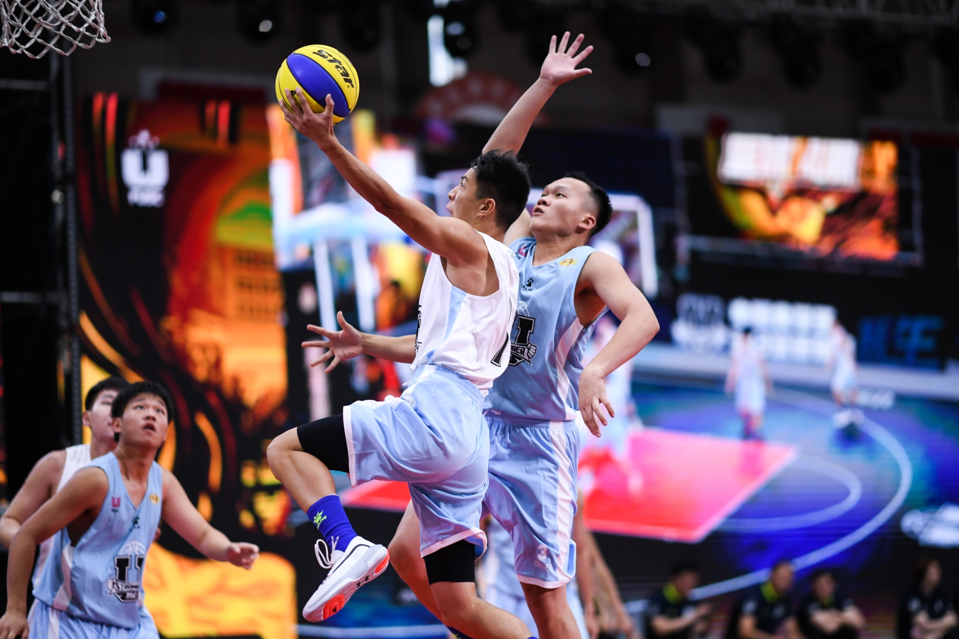 开云体育中国-动人镜头：中国篮球职业联赛背后花絮的简单介绍