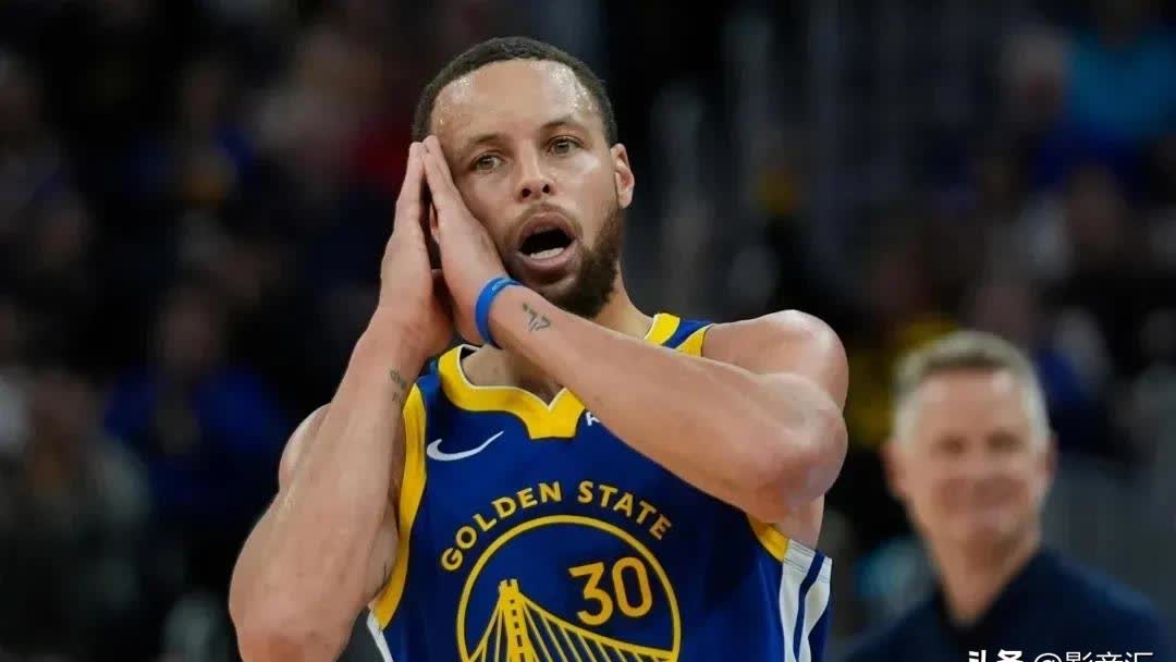 勇士大胜雷霆，库里再现超神表现