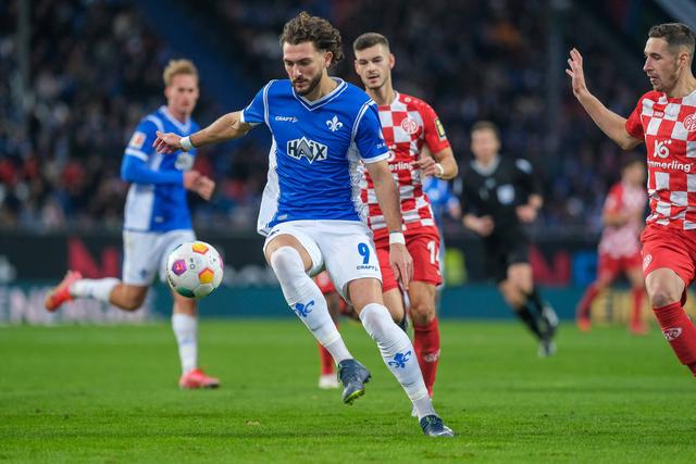 开云体育在线-汉堡球队主场作战，精彩表现赢得球迷喝彩的简单介绍