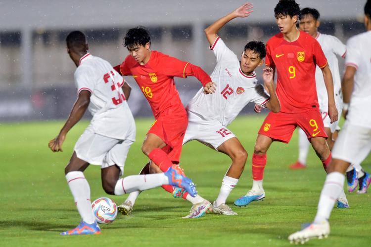 开云体育官网-球员们在比赛中的技术风采令人赞叹