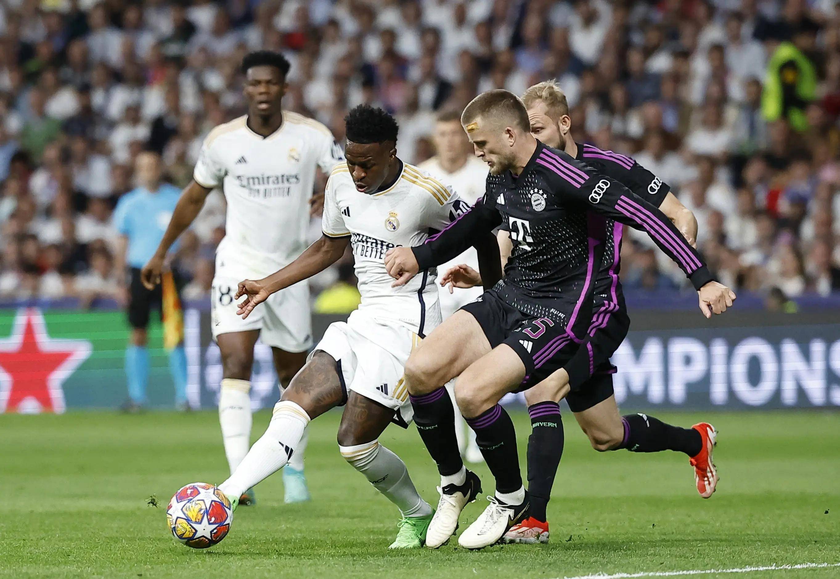 皇马中场发挥出色，助球队逆袭胜利