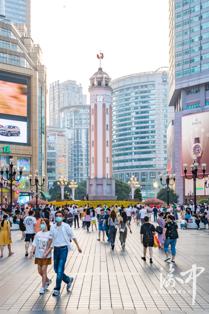 重庆队主场告捷，信心倍增追赶前行的简单介绍