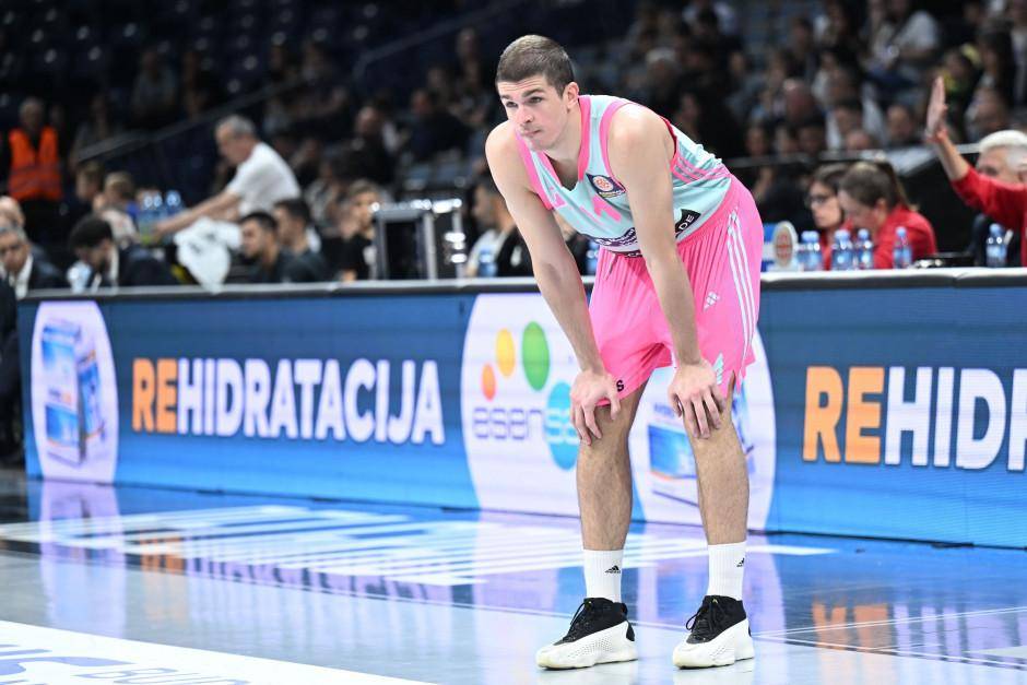 开云体育平台APP-罗马宣布签下塞尔维亚新秀球员