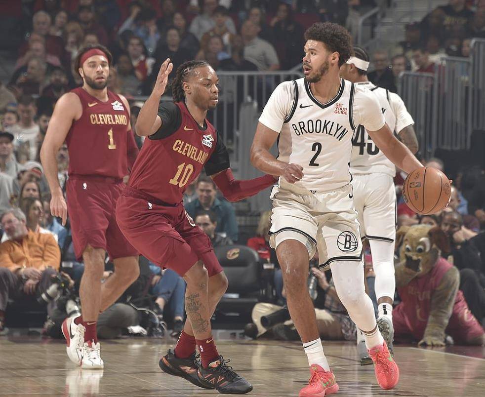 关于骑士队战术调整成功，助球队再次获胜的信息