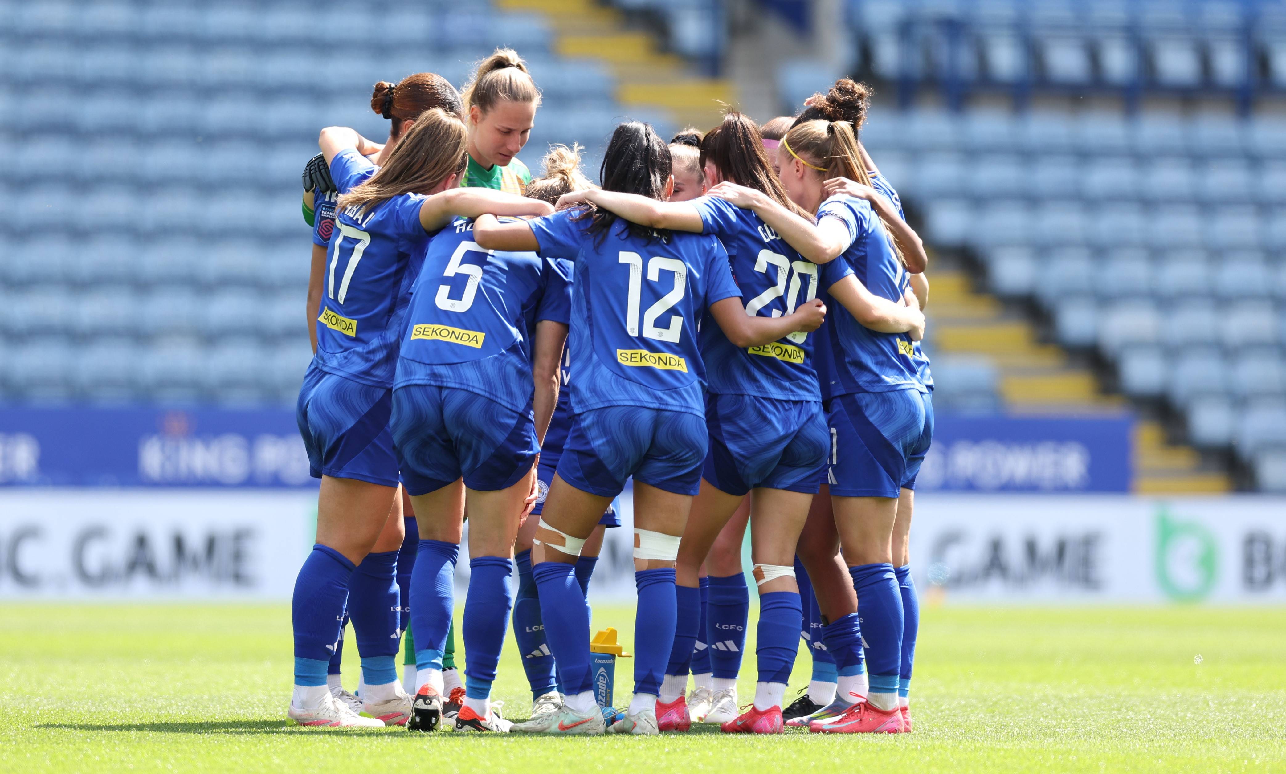 加拿大女足球员训练中状态出色，备战下一场比赛的简单介绍