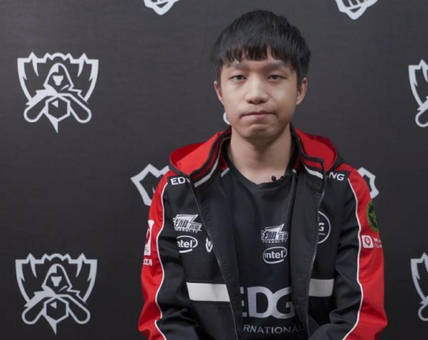 MAD翻盘FLY，Uzi团战一打五小组赛3:0（上海）