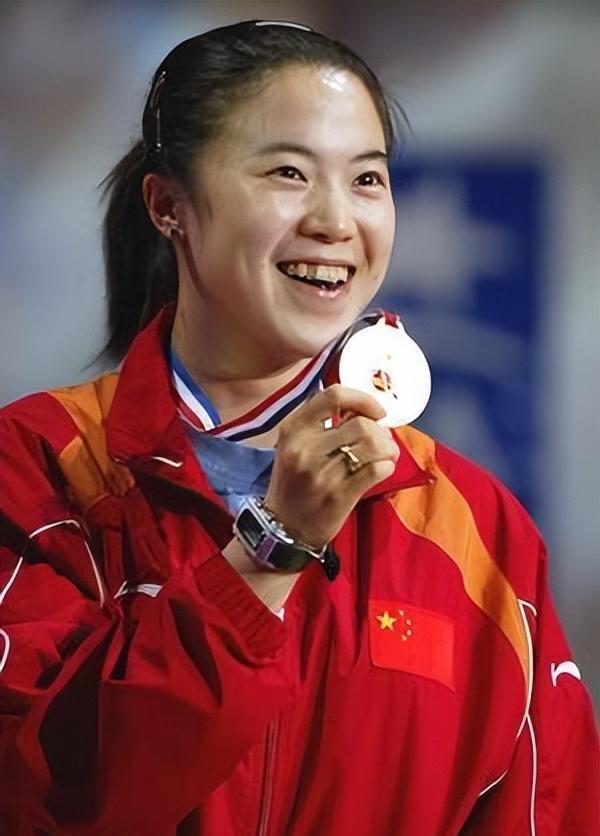 中国女子足球代表队斩获冠军殊荣 中国女子足球代表队斩获冠军殊荣