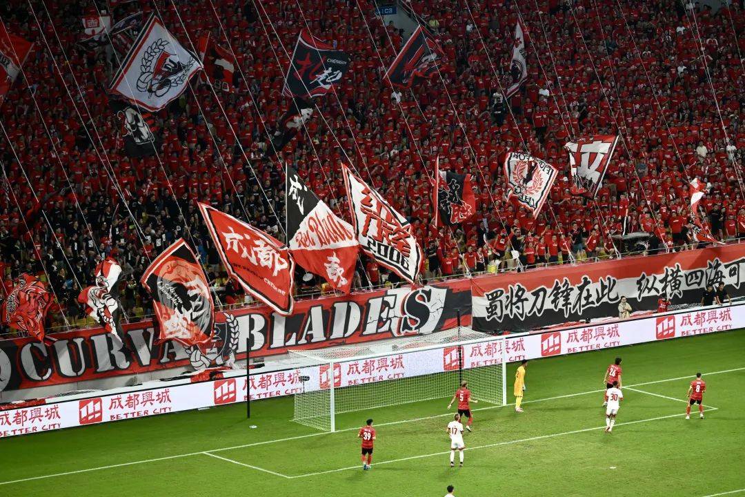 战绩不俗球队备战,冲刺亚洲足坛! 战绩不俗球队备战,冲刺亚洲足坛!