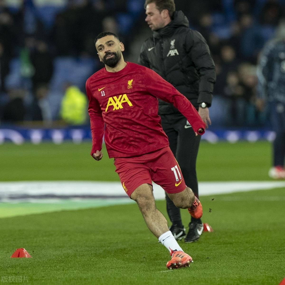 关于狼队客场惨败，英超保级前景堪忧的信息