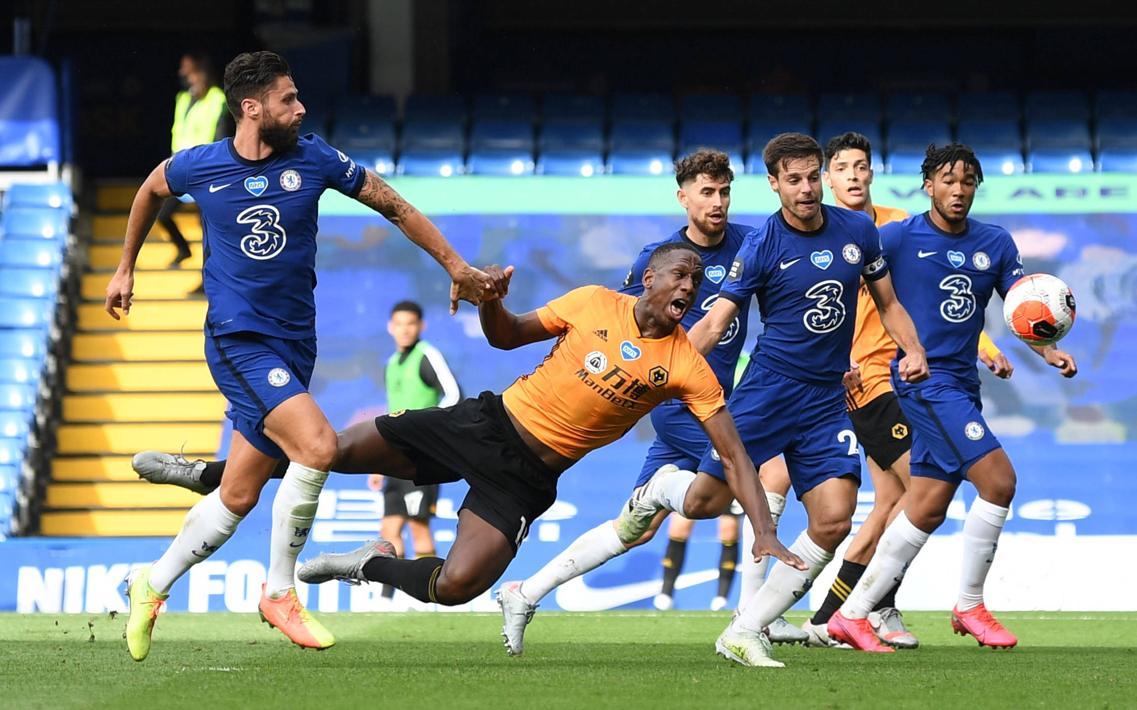 开云体育平台APP-包含切尔西主场大胜狼队，稳步前进排名的词条