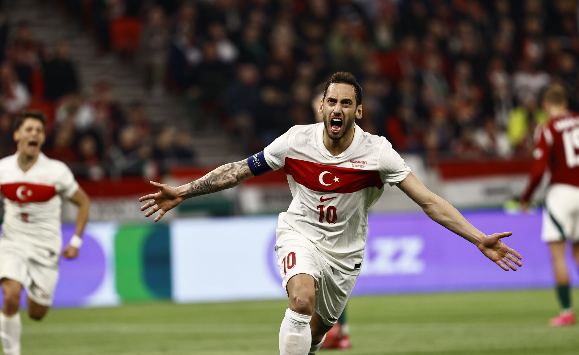 关于欧国联赛：土耳其队成功晋级八强，大胜瑞典的信息