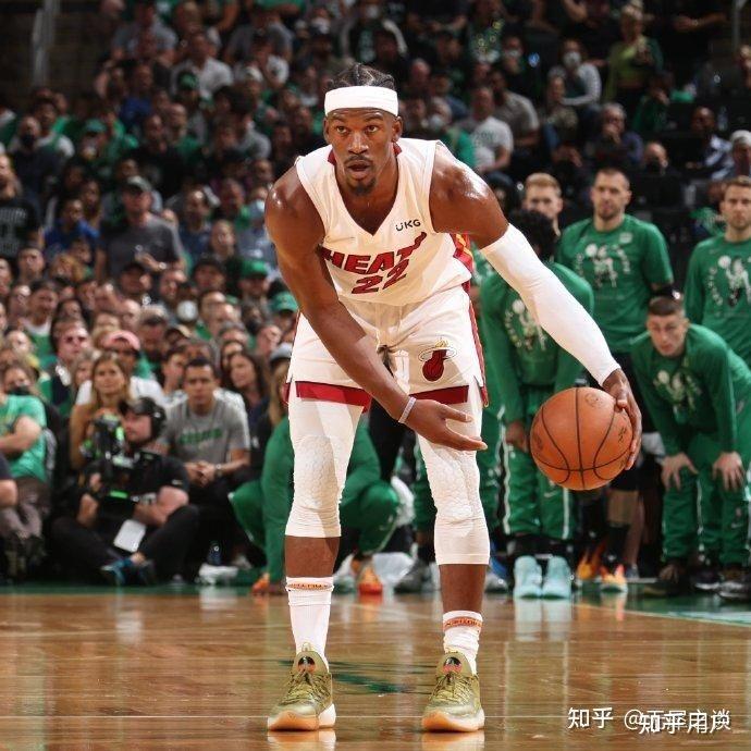 开云体育官方网站-包含FNC力克DRX，Uzi单局斩获MVP鏖战多局全球总决赛，强势挺进下一轮的词条