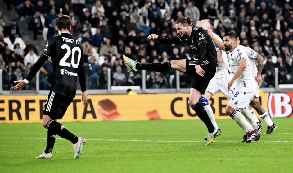 尤文爆冷乌拉圭，德利赫特完成帽子戏法的简单介绍