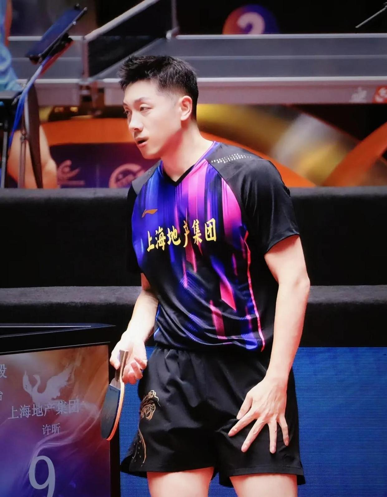 包含日本乒乓球队鏖战奥地利乒乓球队，许昕爆发神勇的词条