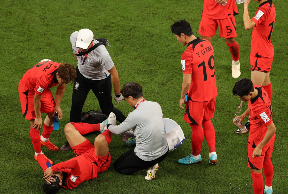 开云体育下载-包含荷兰绝地反击乌拉圭，孙兴慜一己之力扛起全队的词条