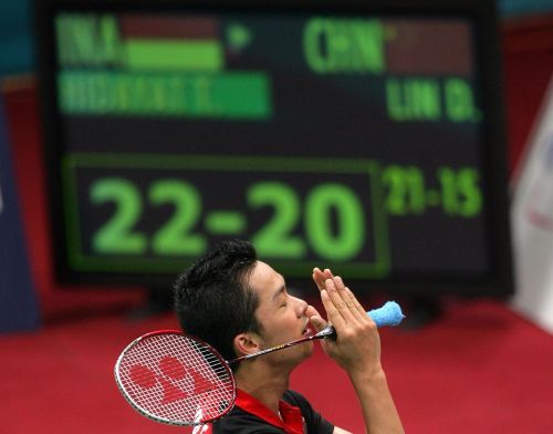 关于英格兰羽毛球队绝地反击中国羽毛球队，陶菲克高光表现的信息