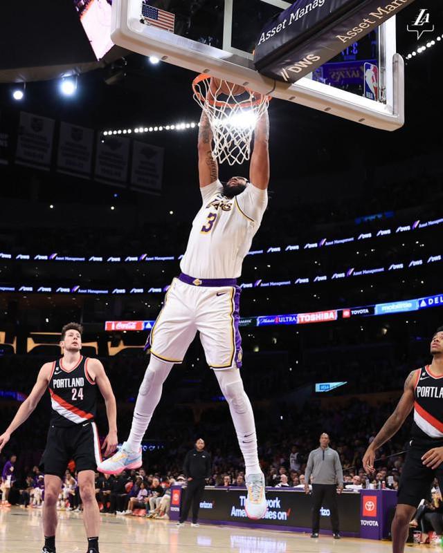 关于公牛横扫辽宁队，浓眉哥高光表现的信息